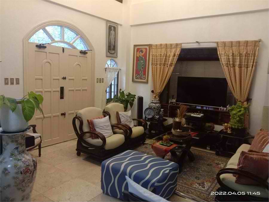 For sale a house and lot at Sucat Paranaque with swimming pool