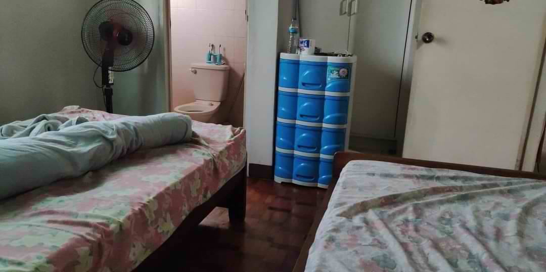 Malabon 3 BR Townhouse for sale with parking in Maysilo