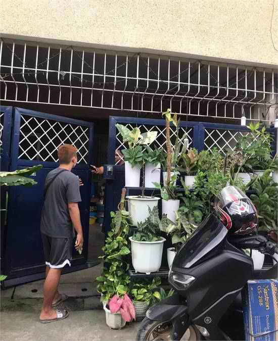 Malabon 3 BR Townhouse for sale with parking in Maysilo