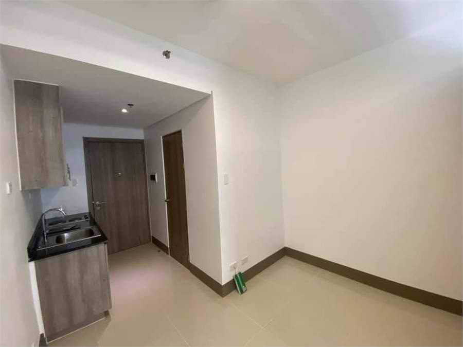 Fame Residences 1 BR unit for sale near Shaw MRT station