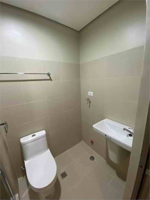Fame Residences 1 BR unit for sale near Shaw MRT station