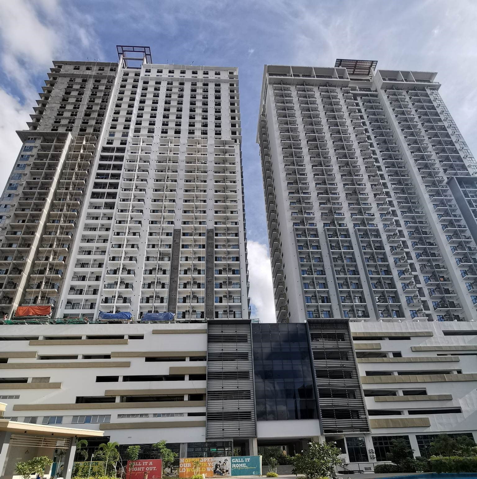 CONDO UNIT FOR SALE NEAR CEBU BUSINESS PARK