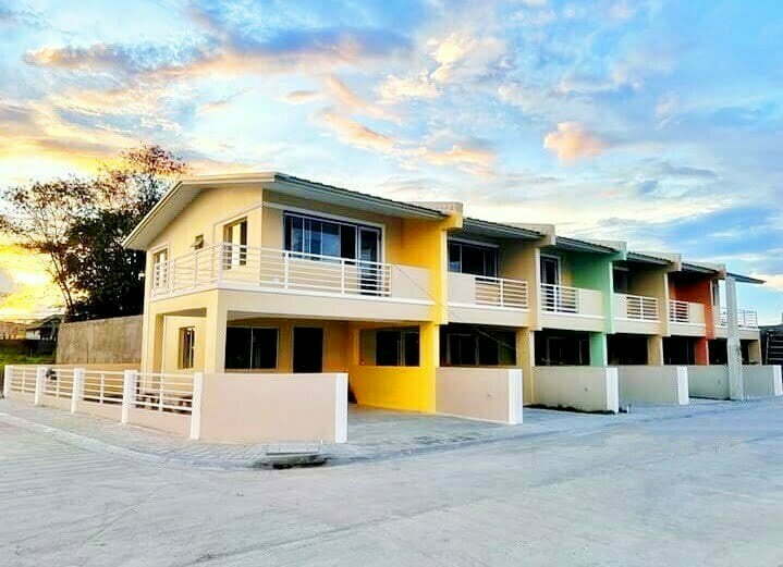Elegant Townhouse along national road Tanza Cavite