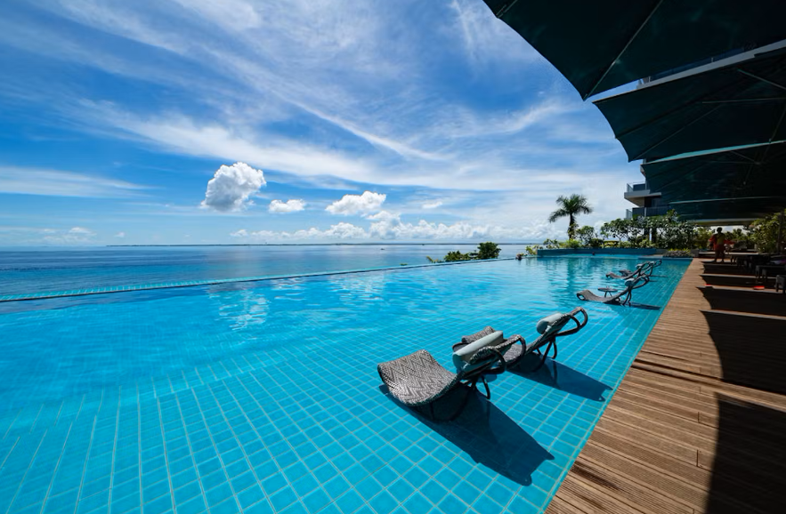 CONDO FOR SALE IN THE REEF MACTAN