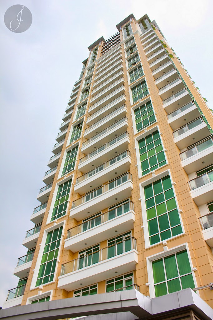 READY TO OCCUPY CONDO FOR SALE IN PADGETT PLACE LAHUG