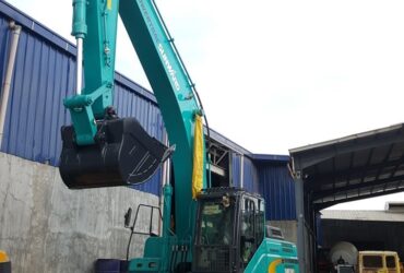 Brand new SUNWARD Backhoe excavator 1.6cbm ISUZU engine for sale