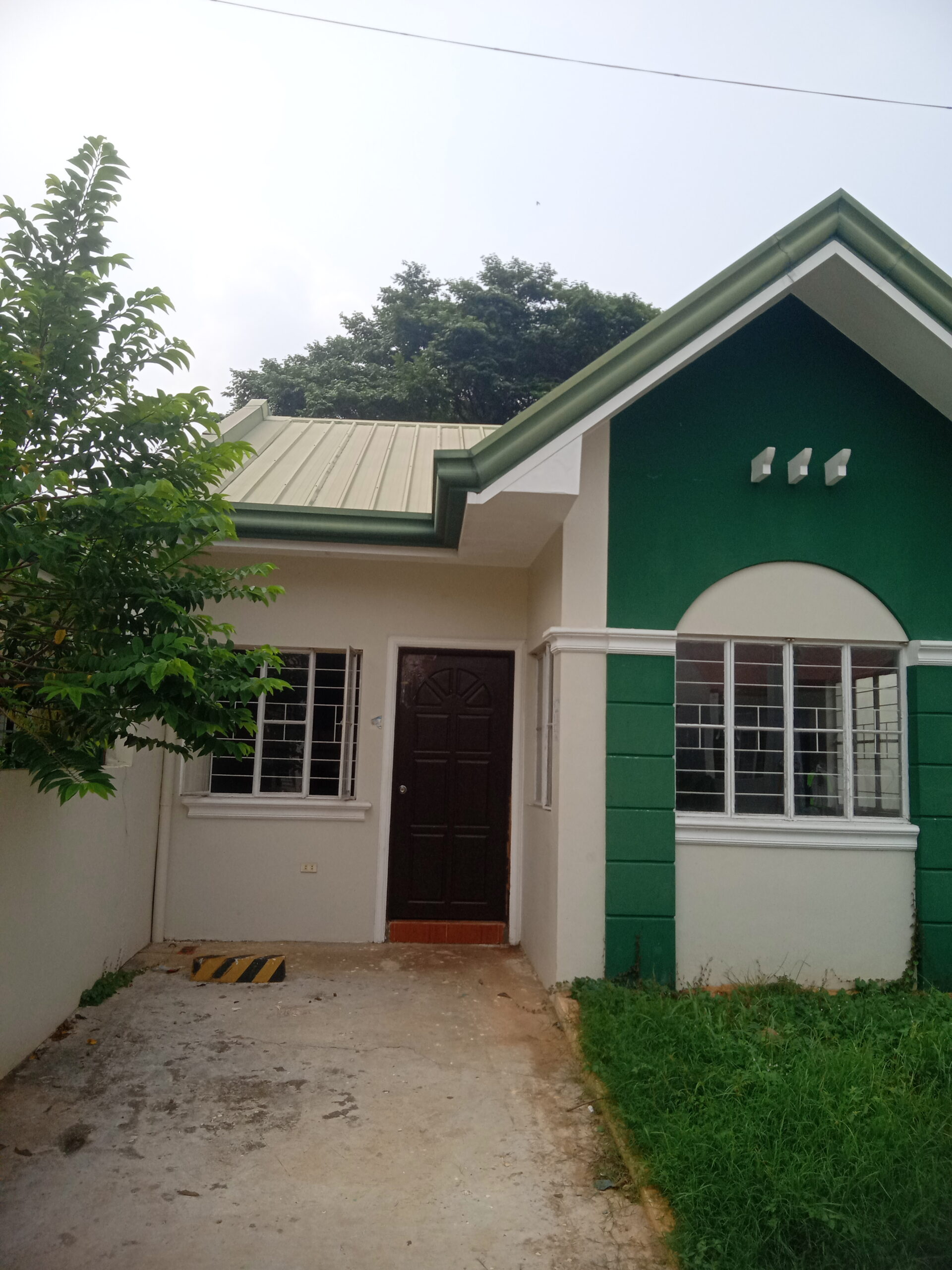 FOR SALE READY-TO-OCCUPY BUNGALOW HOUSE GRAND MONACO CASA MIA Antipolo