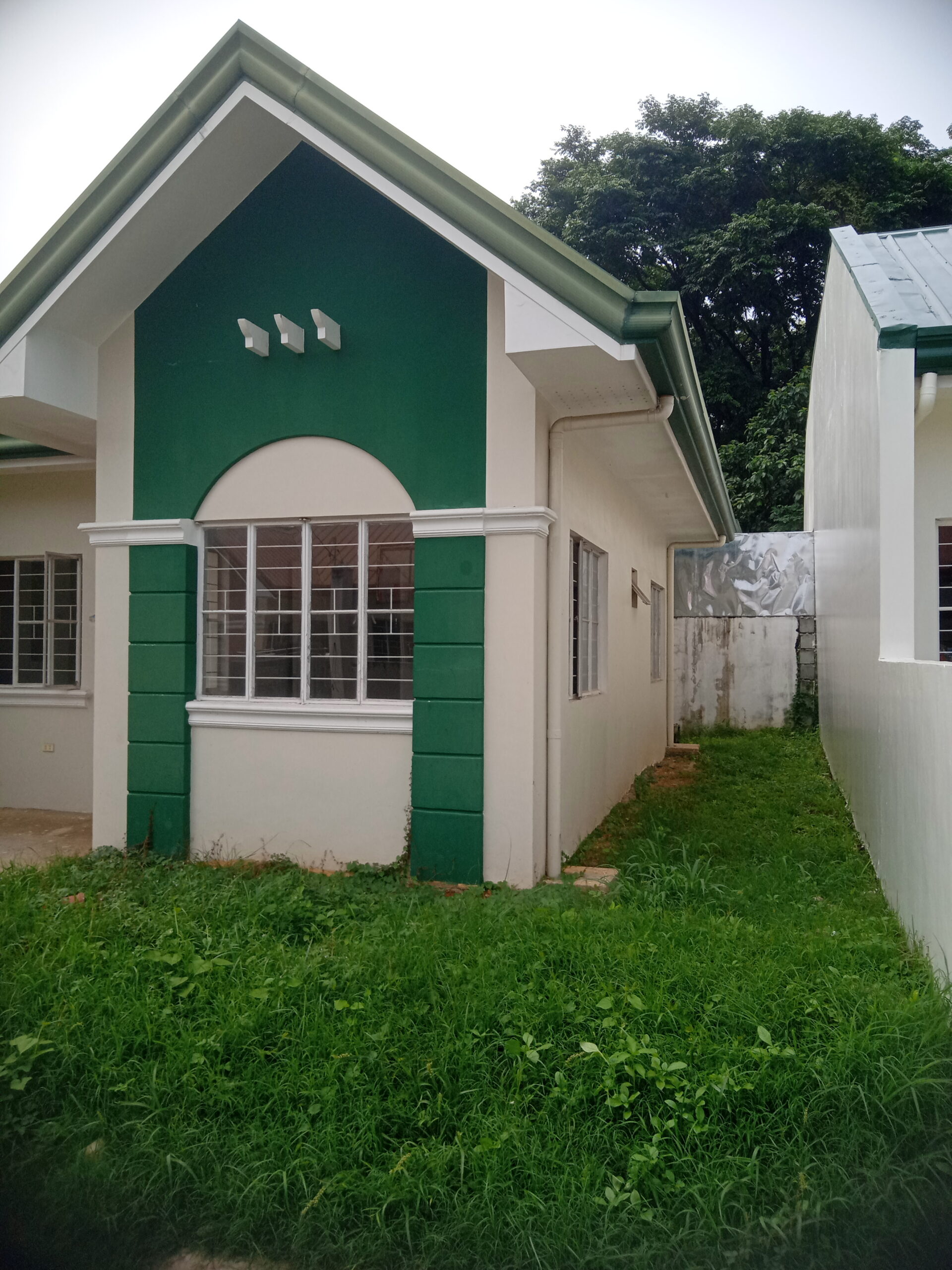 FOR SALE READY-TO-OCCUPY BUNGALOW HOUSE GRAND MONACO CASA MIA Antipolo