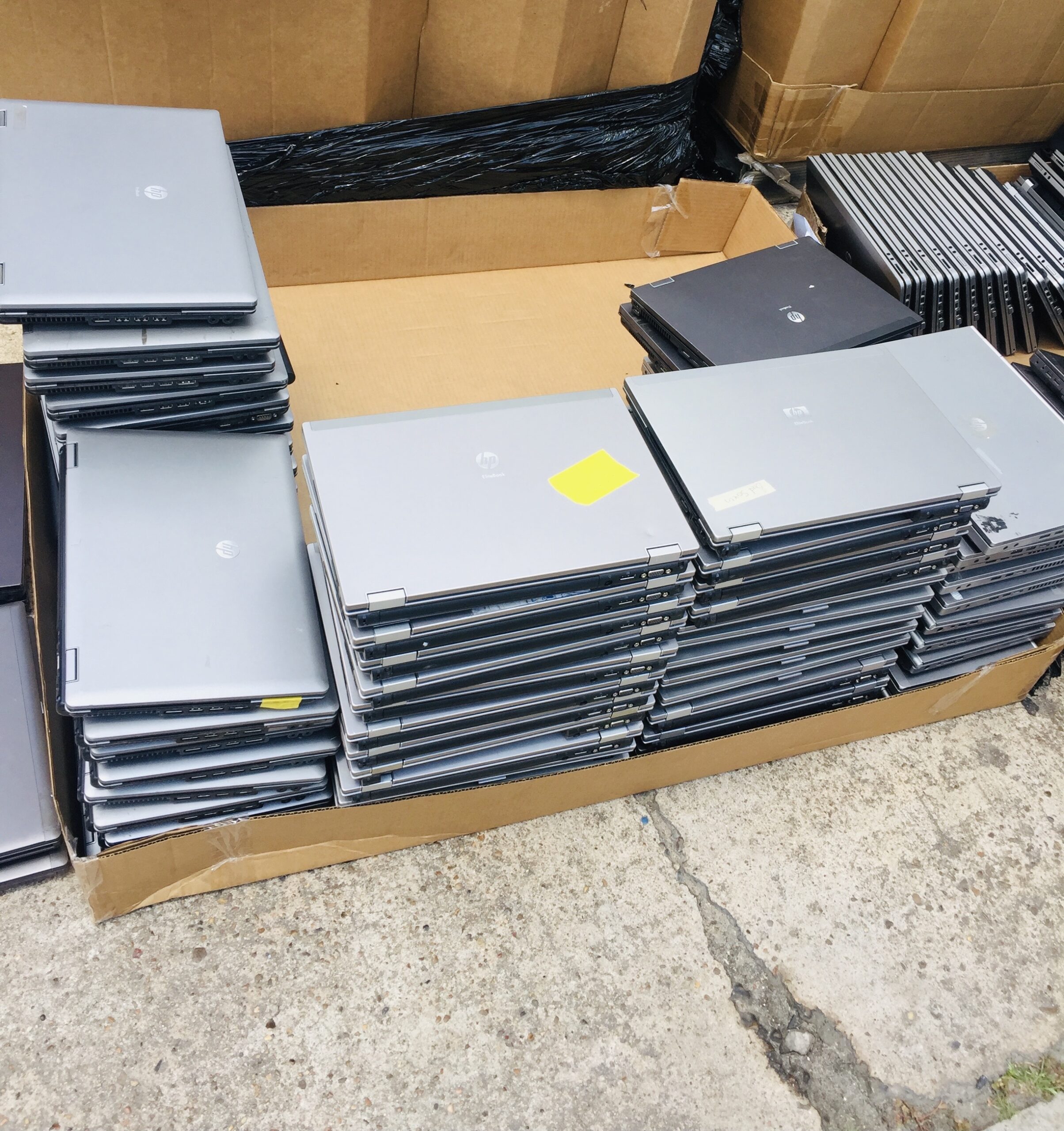 Used laptops Grade A. HP/DELL/Mac lots.
