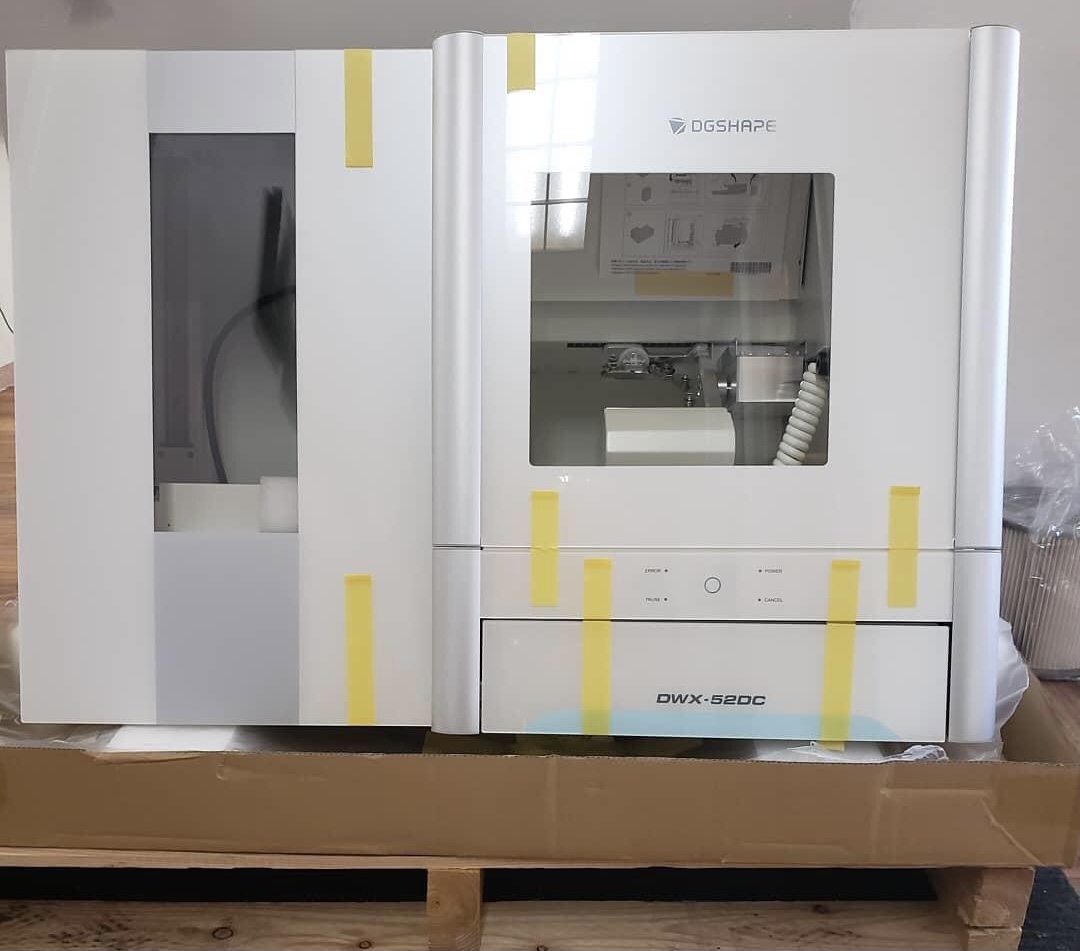 Roland DWX-52DC 5-Axis Dental Milling Machine With Automatic Disc Changer