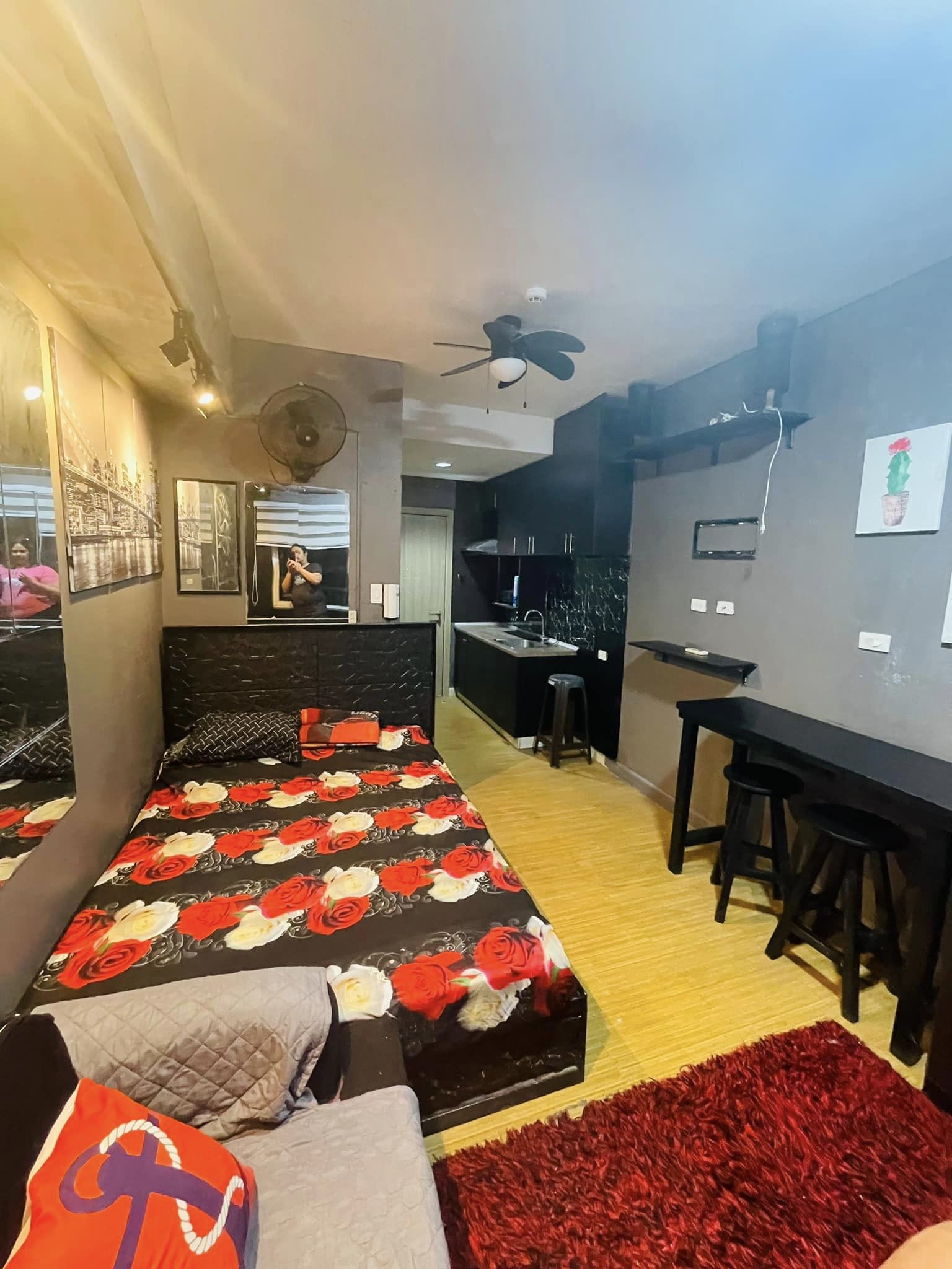 Taguig Studio w/ balcony for sale in Grace Residences near BGC
