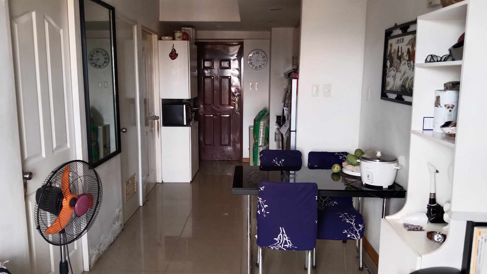 QC Cubao 2 Bedroom unit w/ balcony for sale at Escalades