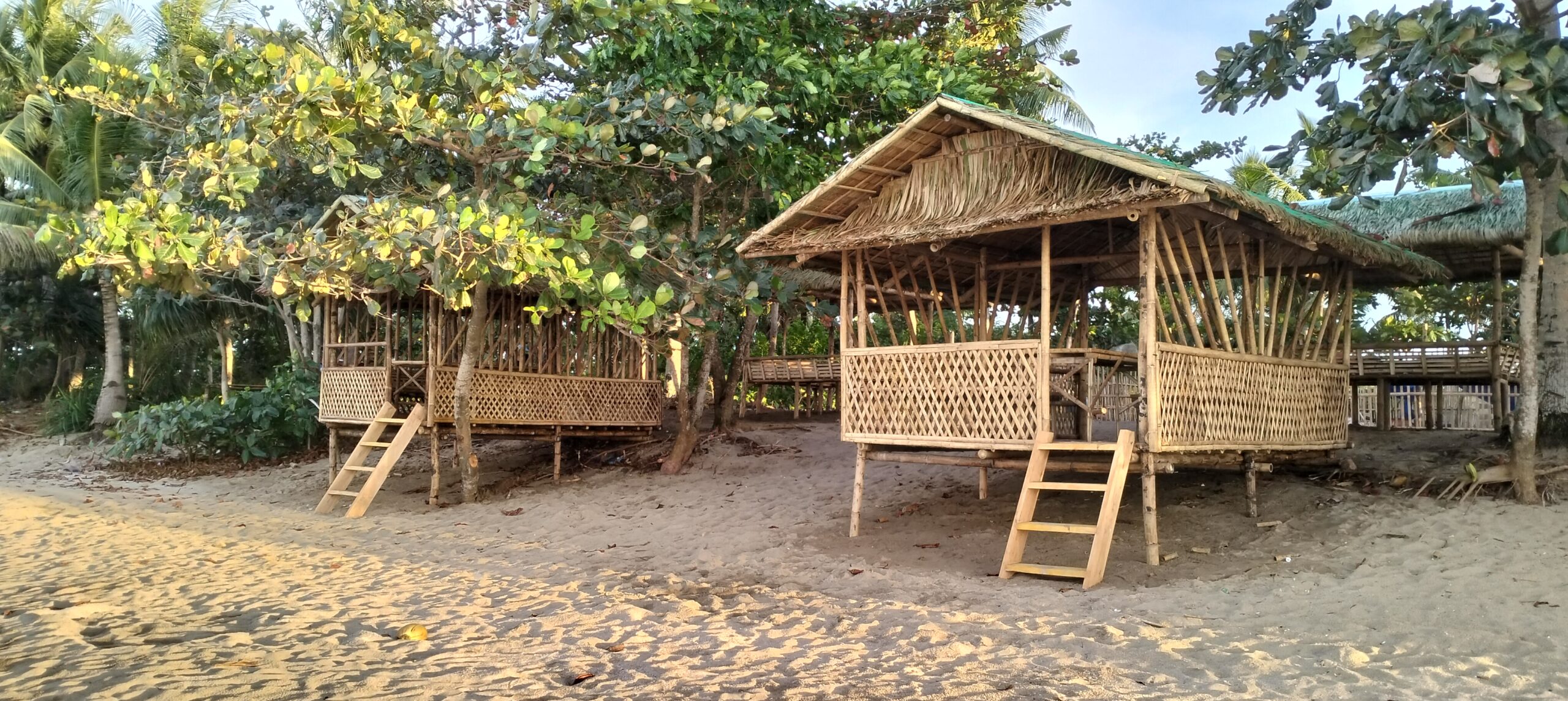 Beautiful location beach resort in Dayhagan Pilar