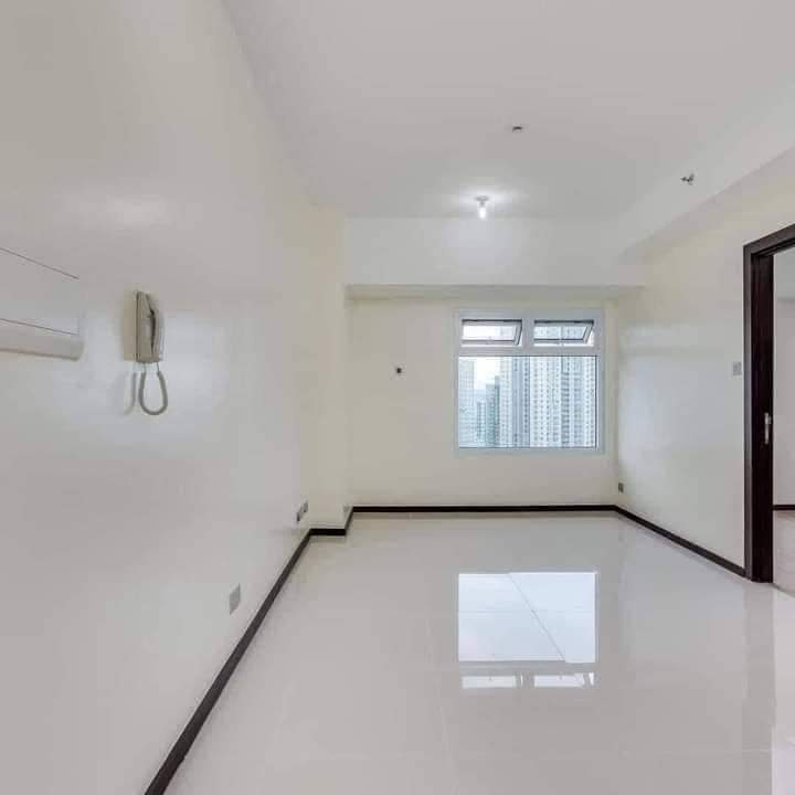 TRION TOWERS BGC