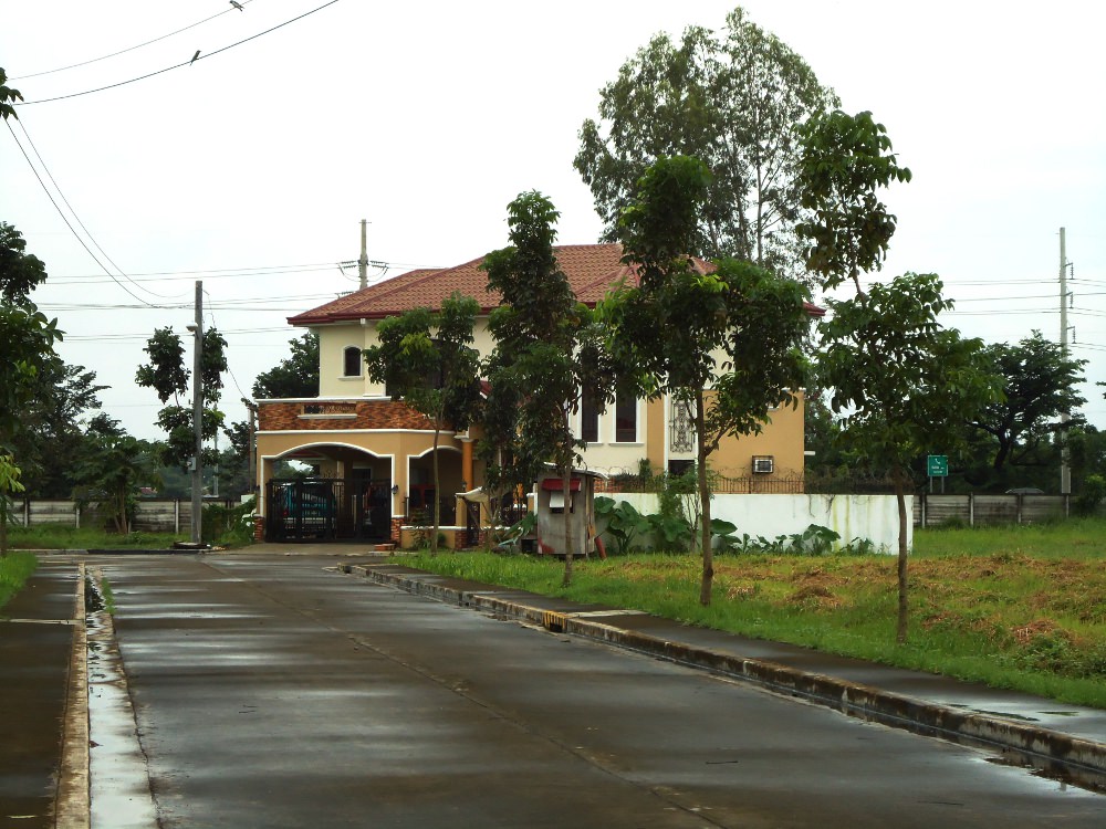 375SQM LOT FOR SALE IN BEVERLY PLACE RESIDENTIAL & BUSINESS ESTATE SAN FERNANDO PAMPANGA