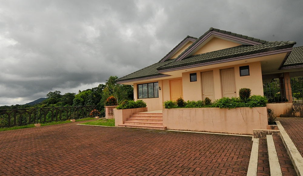 355SQM LOT FOR SALE IN PINESWOOD GOLF BENGUET BAGUIO