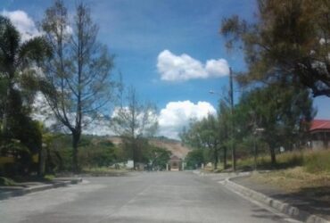 180sqm Lot for sale in Parkhills Executive Village Marcos Highway Antipolo Rizal