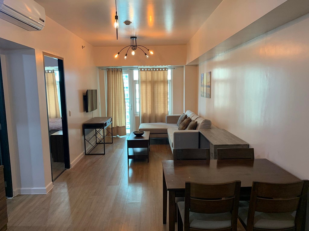 Taguig 1 bedroom w/ balcony for Sale in Two Serendra