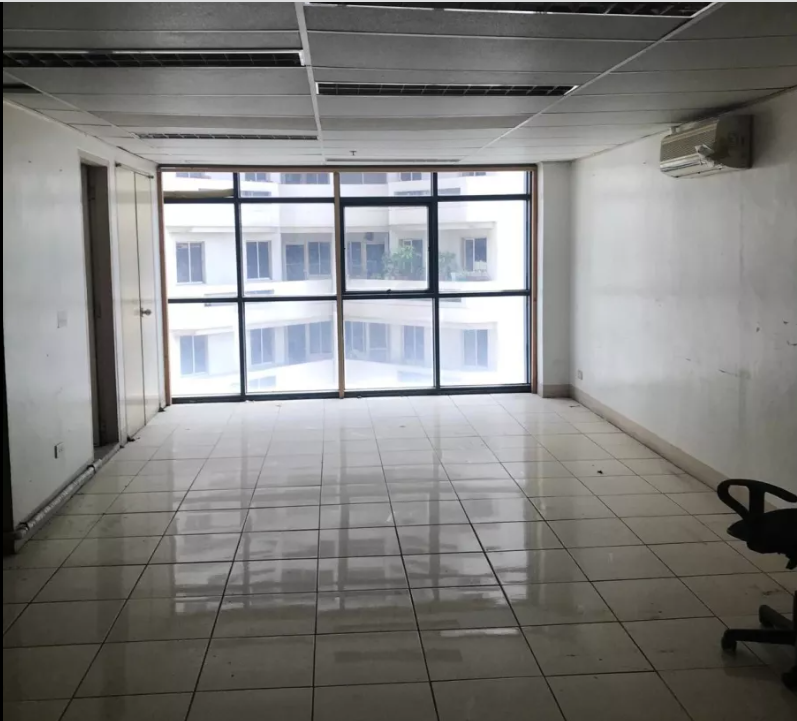 Pasig Ortigas Center Office Unit for sale near Shang Mall in Tycoon Center
