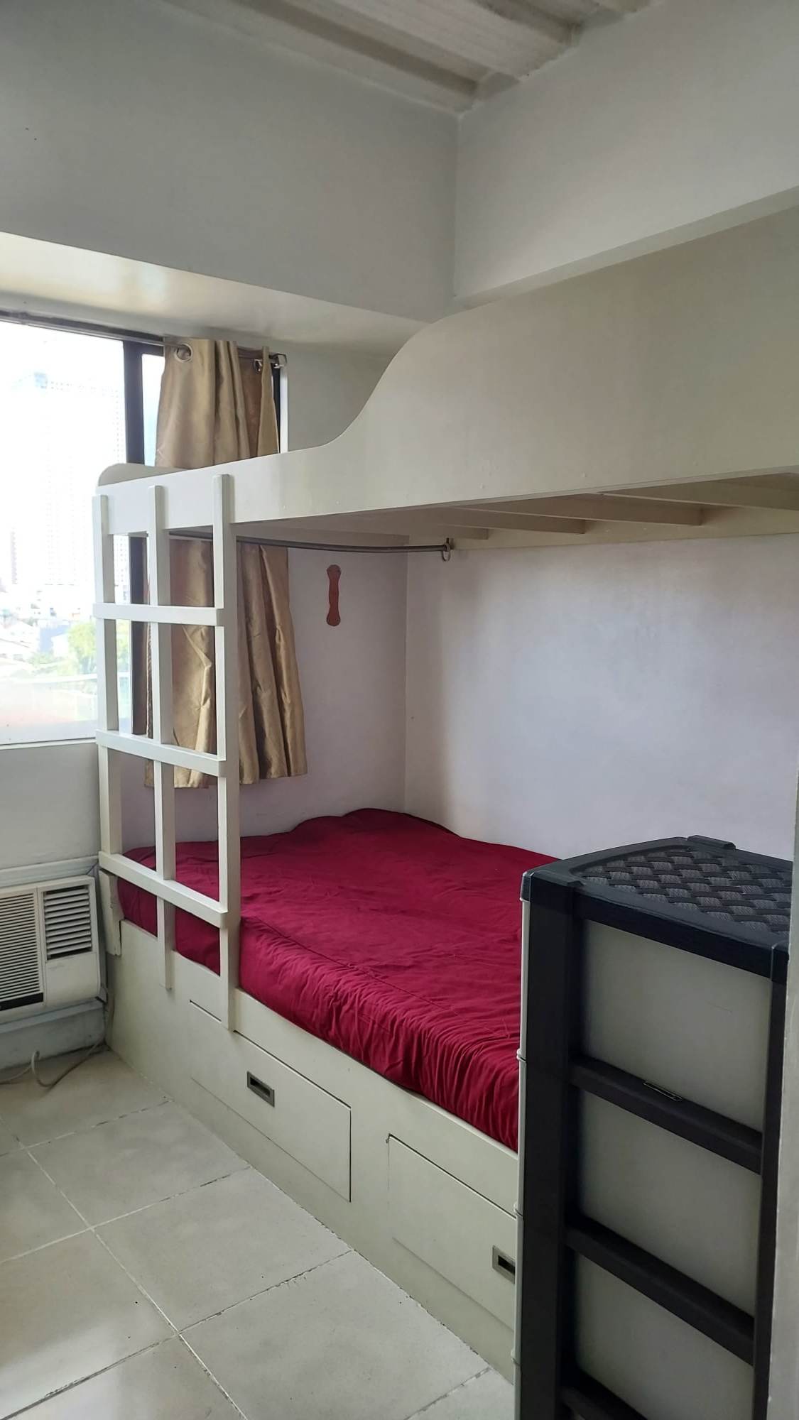 Pasay 1 bedroom for sale near Libertad, Mall of Asia and DFA