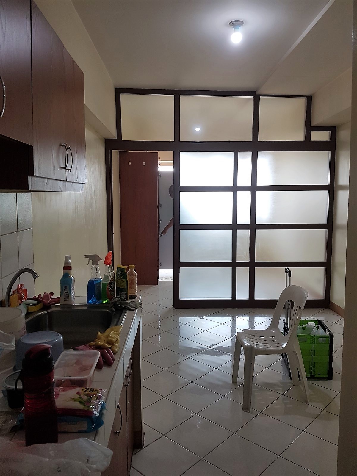 Condo Unit For Rent – 9th Floor at Manila Executive Regency