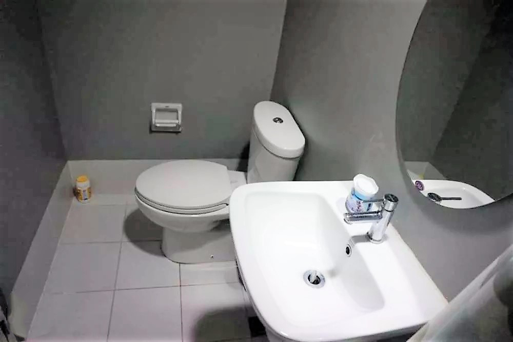 Condo Unit For Rent – Unit 1716 at 2 Torre Lorenzo