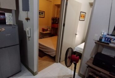 Treetop Villas Mandaluyong Furnished 2-Bedroom Unit with Parking