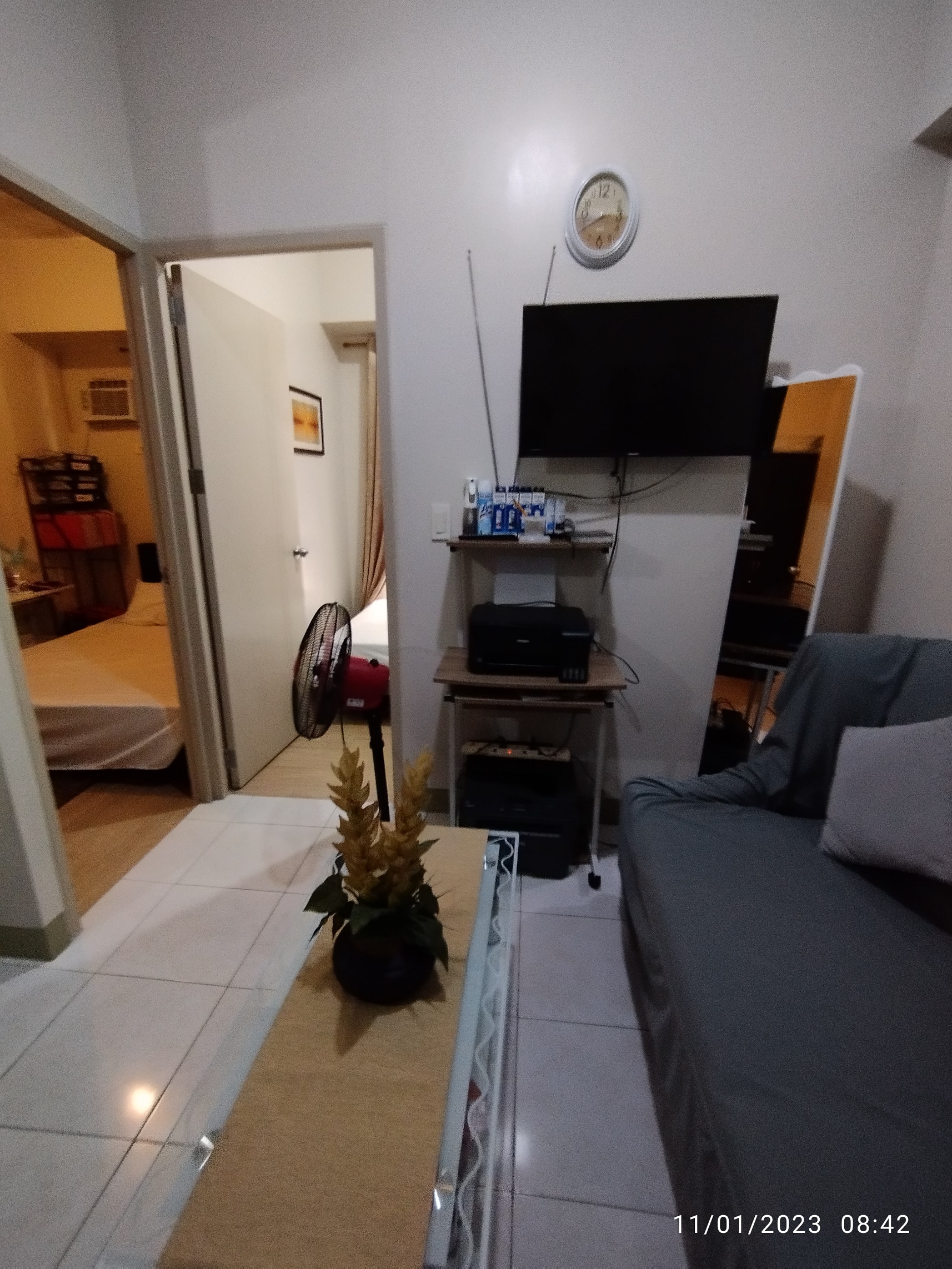 Treetop Villas Mandaluyong Furnished 2-Bedroom Unit with Parking