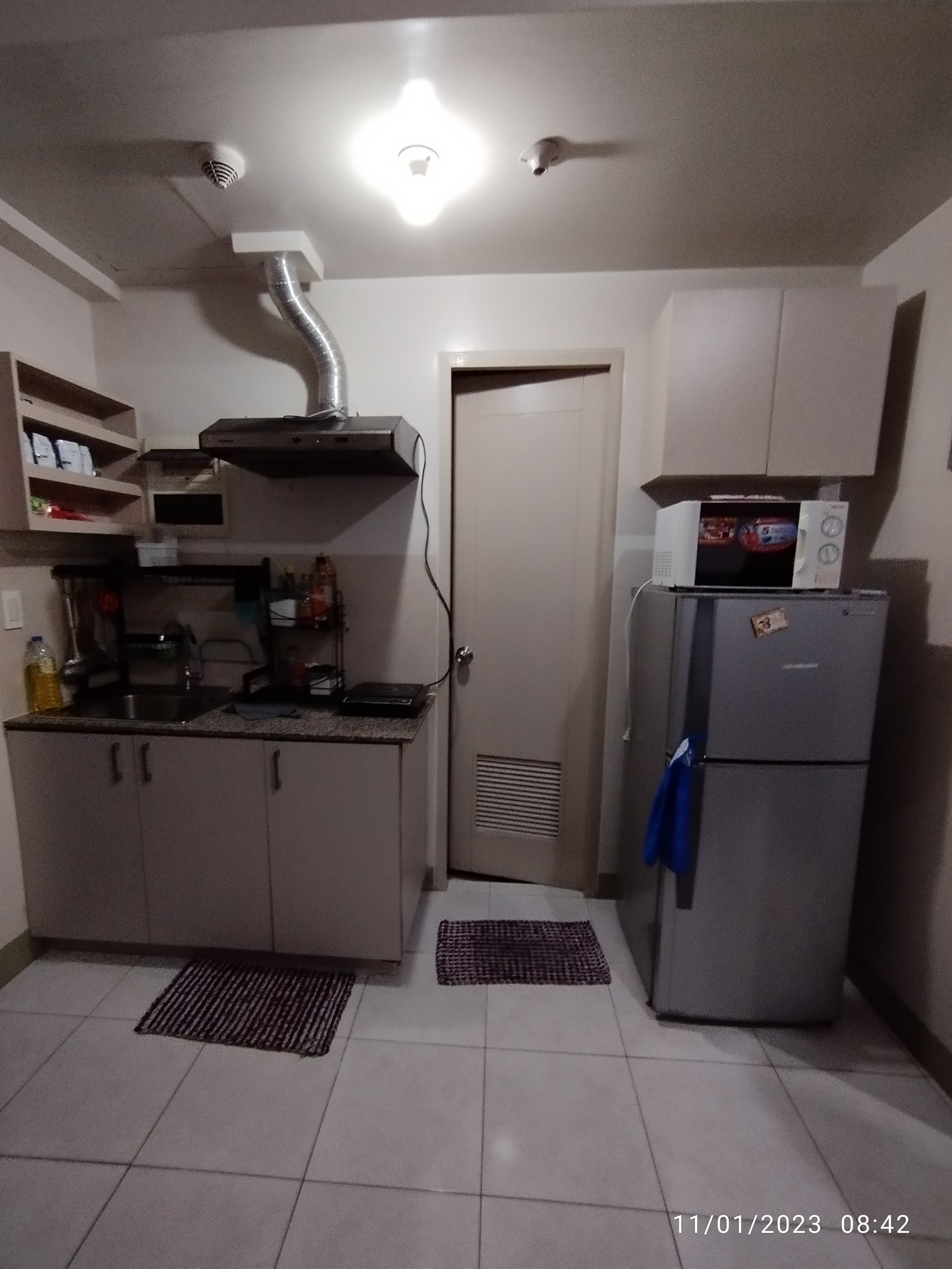 Treetop Villas Mandaluyong Furnished 2-Bedroom Unit with Parking