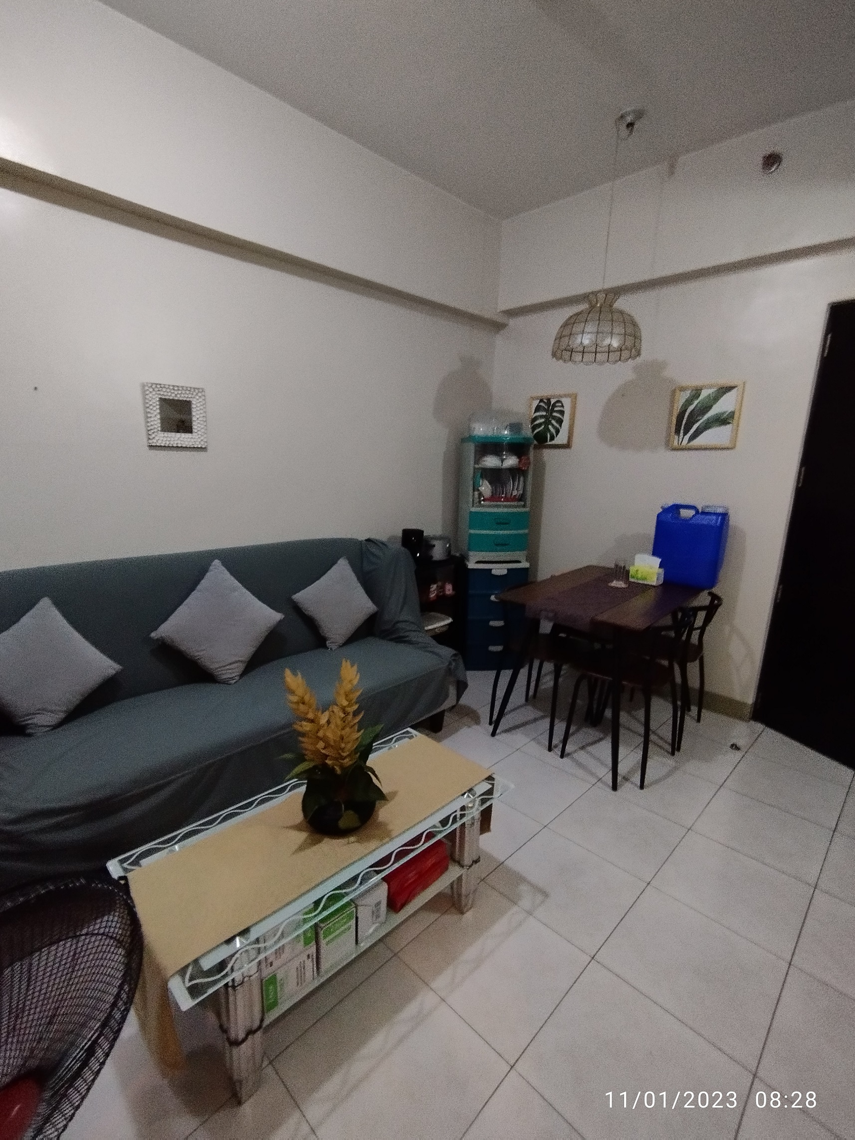 Treetop Villas Mandaluyong Furnished 2-Bedroom Unit with Parking