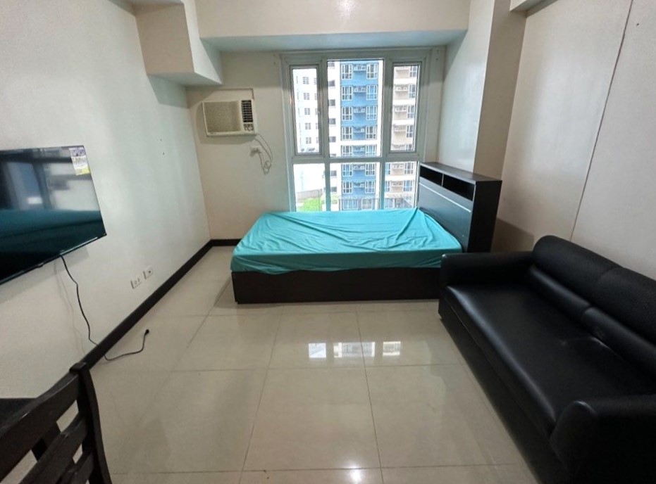 Condo Unit For Rent – 9th Floor Tower A at Axis Residences