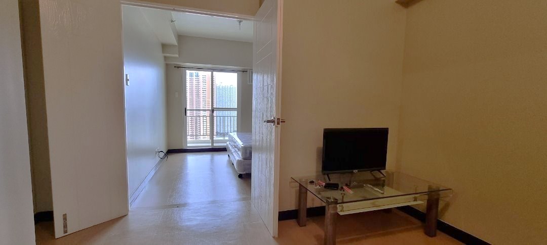 Condo Unit For Rent – 38th Floor North Tower at Sheridan Towers