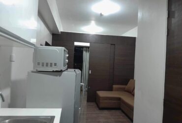 Condo Unit For Rent – 41st Floor at Air Residences