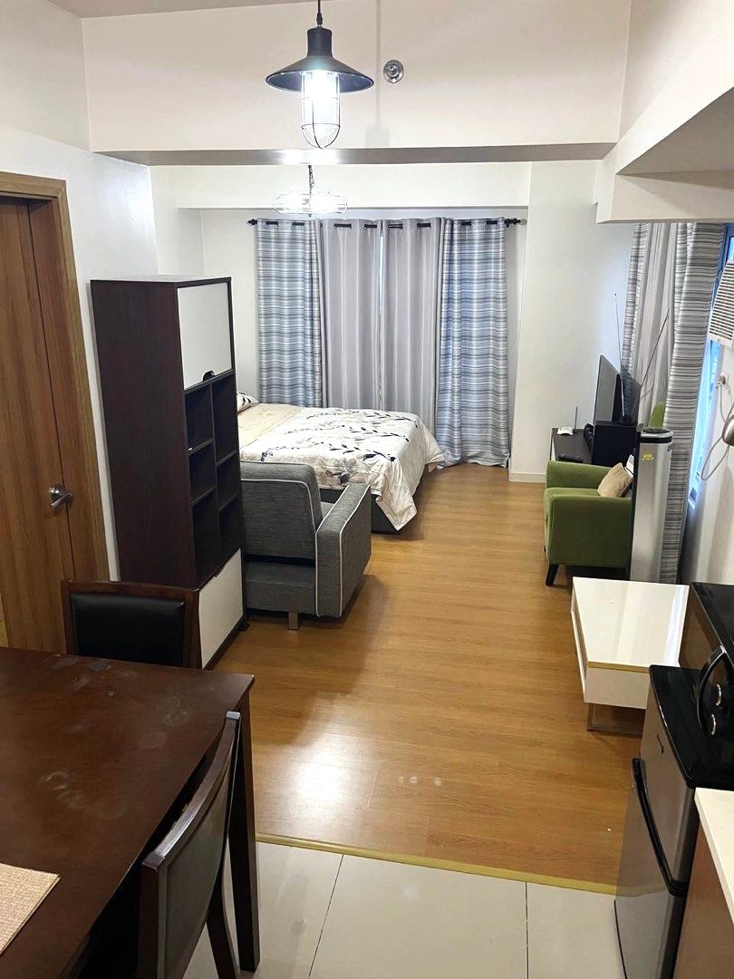 Condo Unit For Sale – 19th Floor at 8 Adriatico