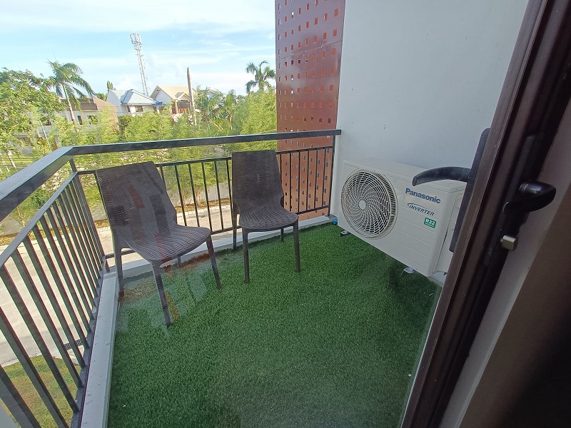 2BR ROYAL OCEANCREST RESORT CONDO NEAR CCLEX MACTAN CEBU