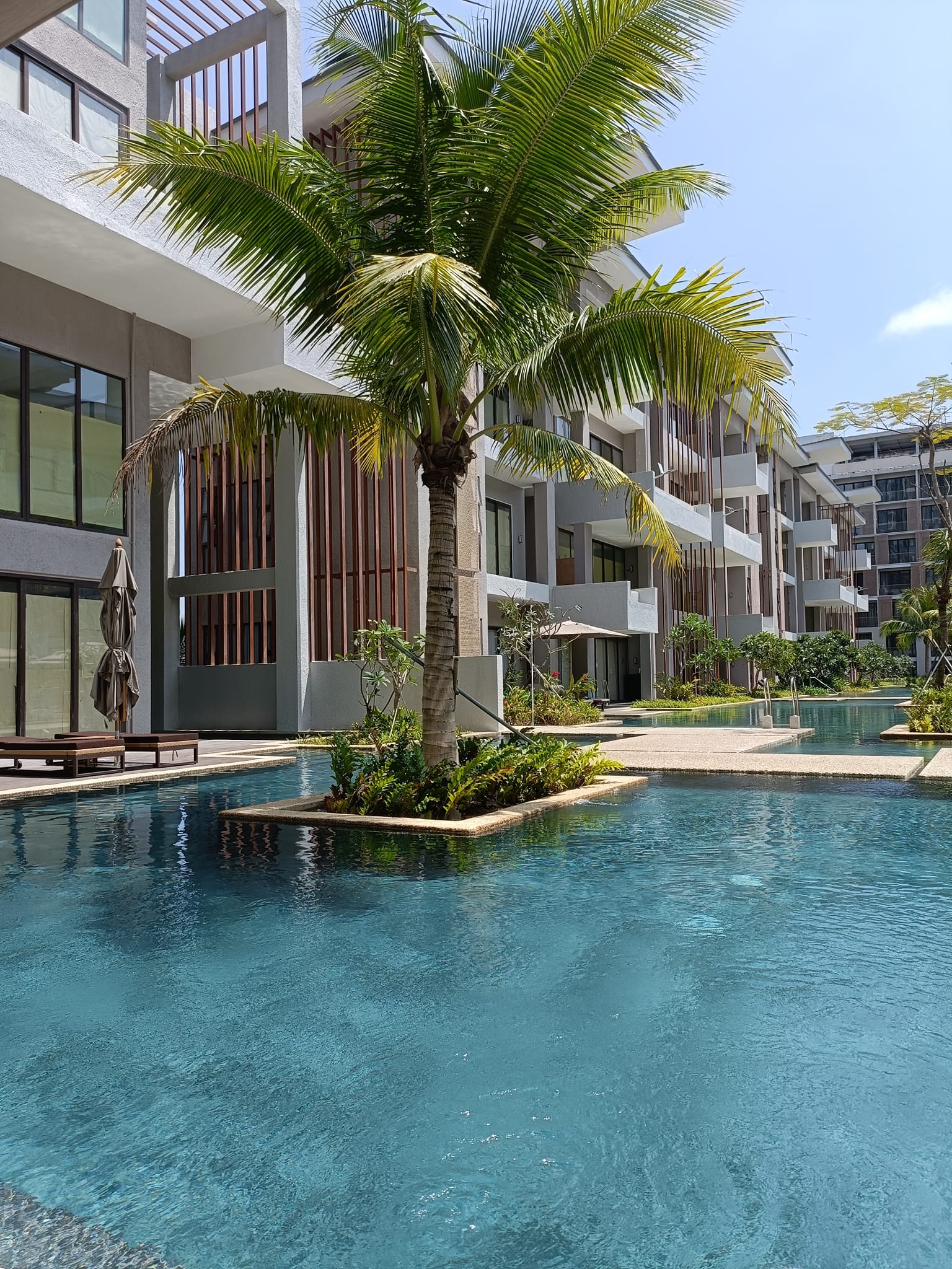 HIGH END BEACH VILLA CEBU AT SHERATON MACTAN CEBU