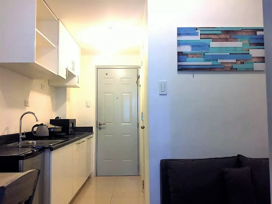 Condo Unit For Rent – 34th Floor at Berkeley Residences