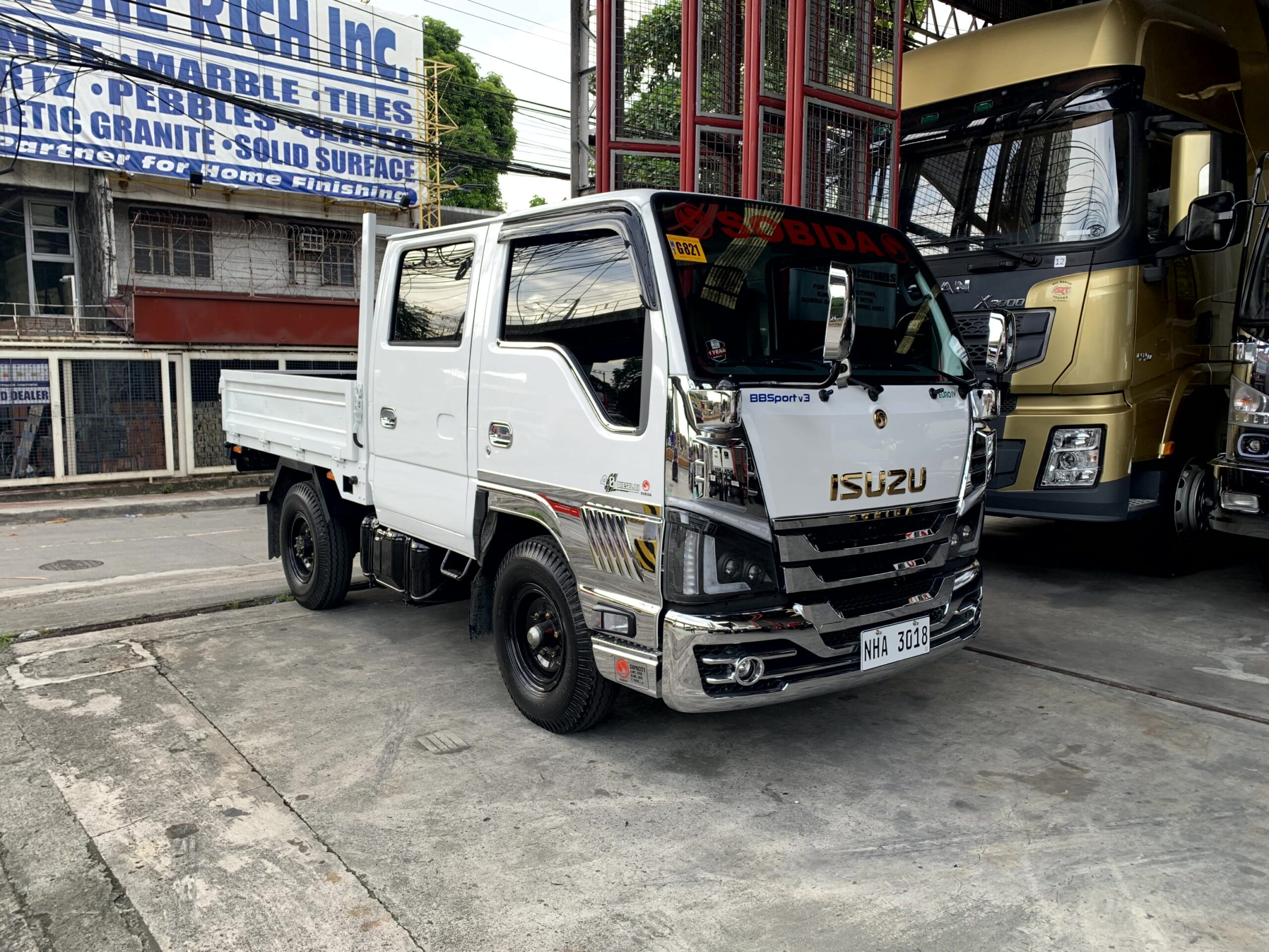 Sobida Isuzu Elf 4HL1 Surplus Double cab Dropside NKR