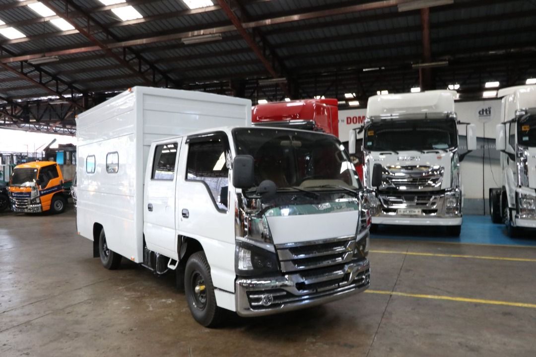 Sobida Isuzu Elf NKR 4HL1 Surplus Double Cab MUV