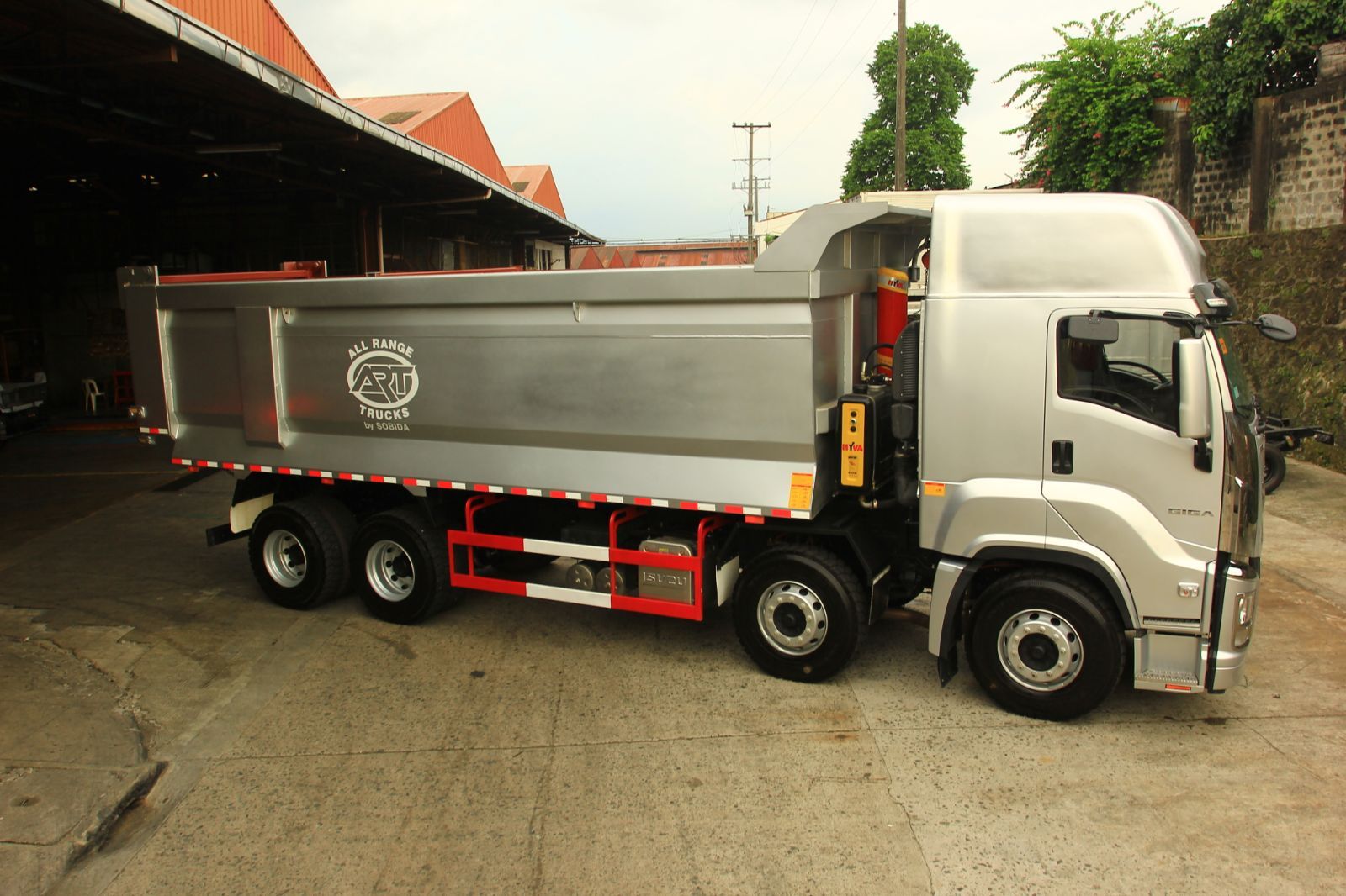 Isuzu giga cyh ql5400gxfw2vchy dump truck 8×4