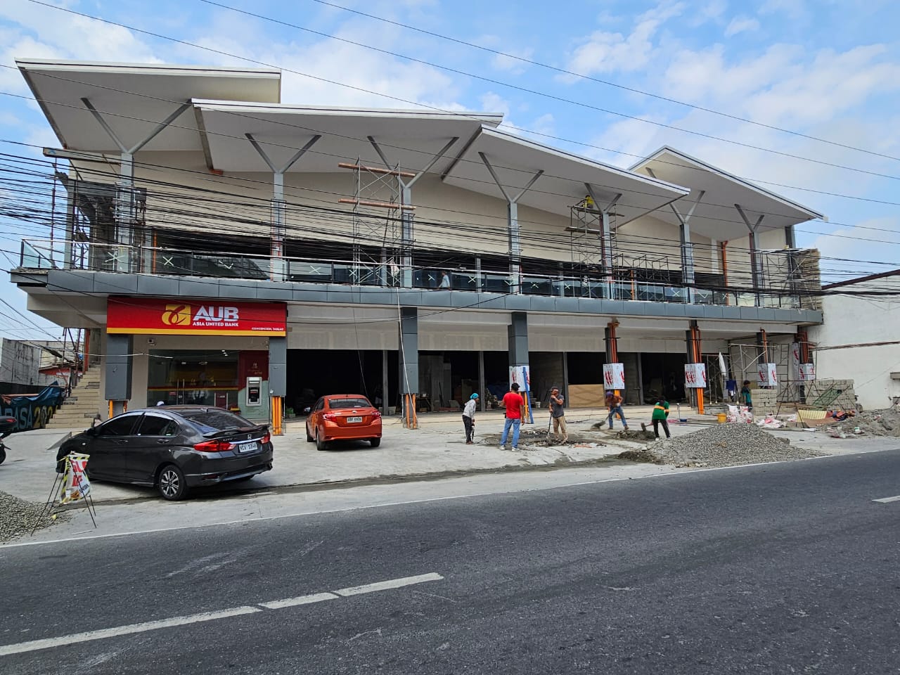 ORA Plaza Commercial Spaces for Rent