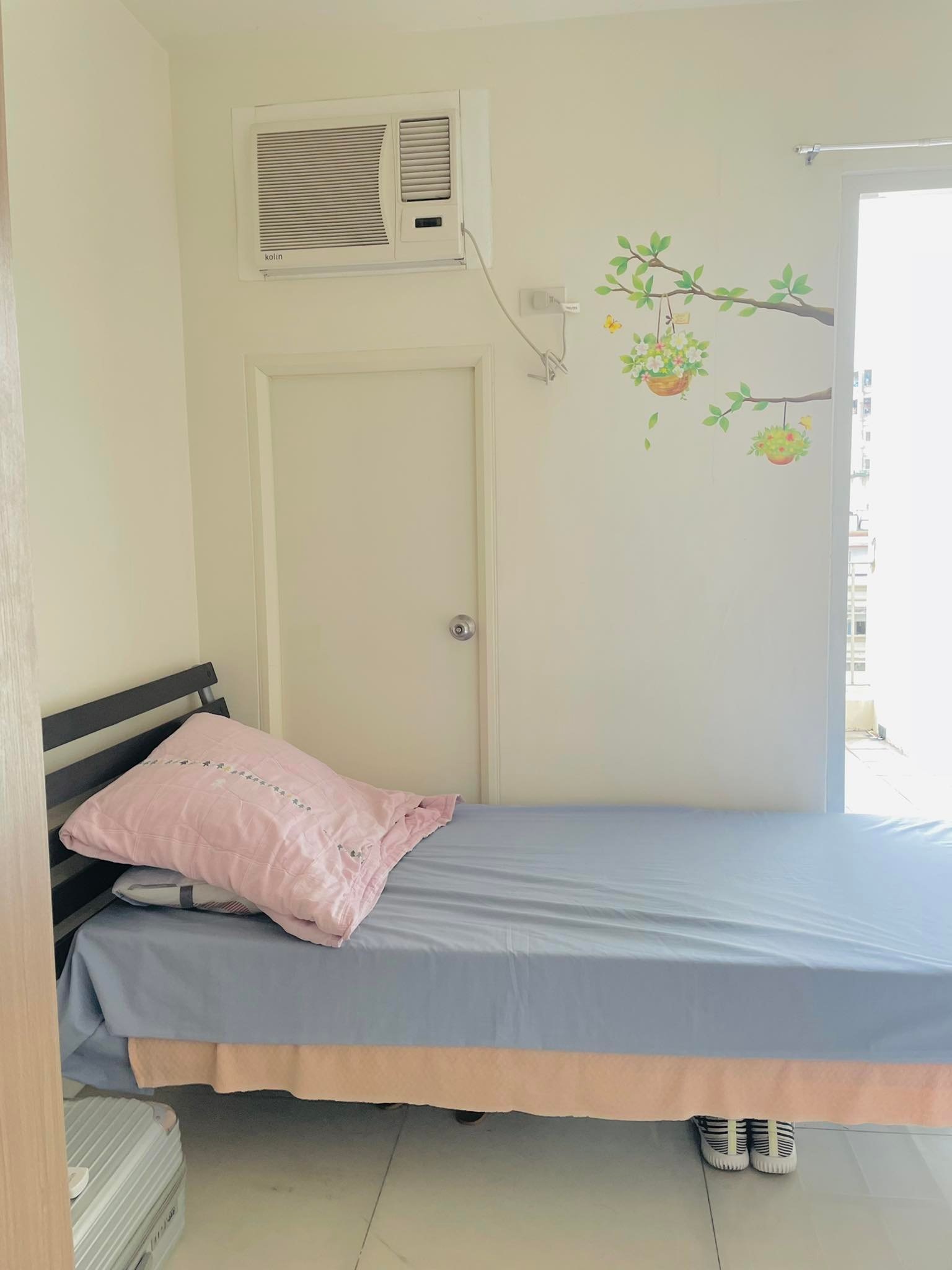Condo Unit For Sale in Torre Sur, Las Piñas City 3.5M