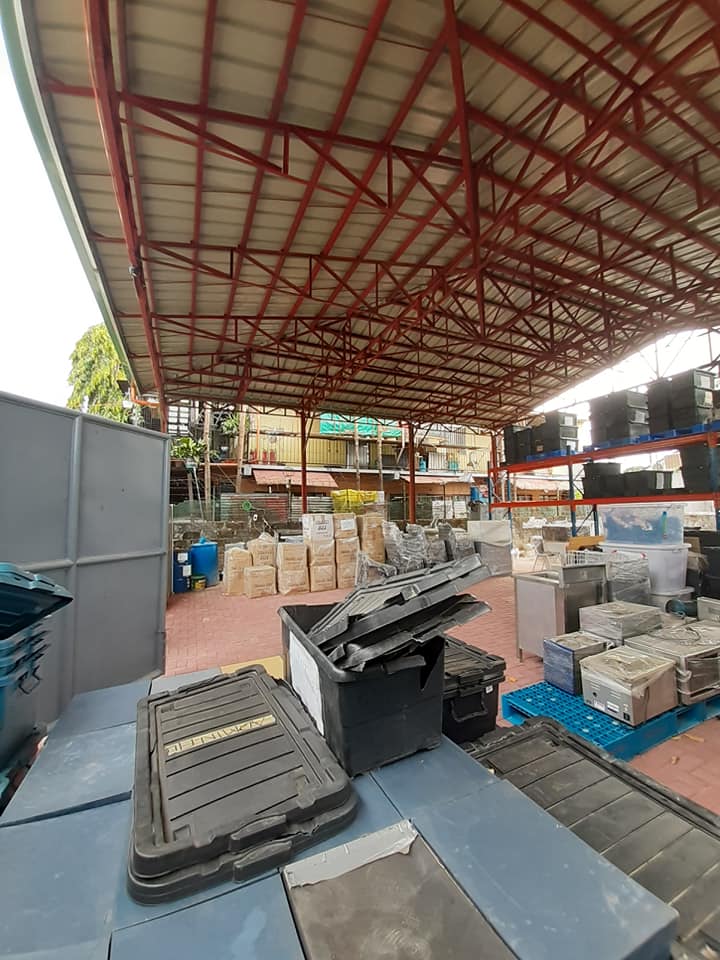 240 sqm Warehouse For Sale in Las Piñas City 15M