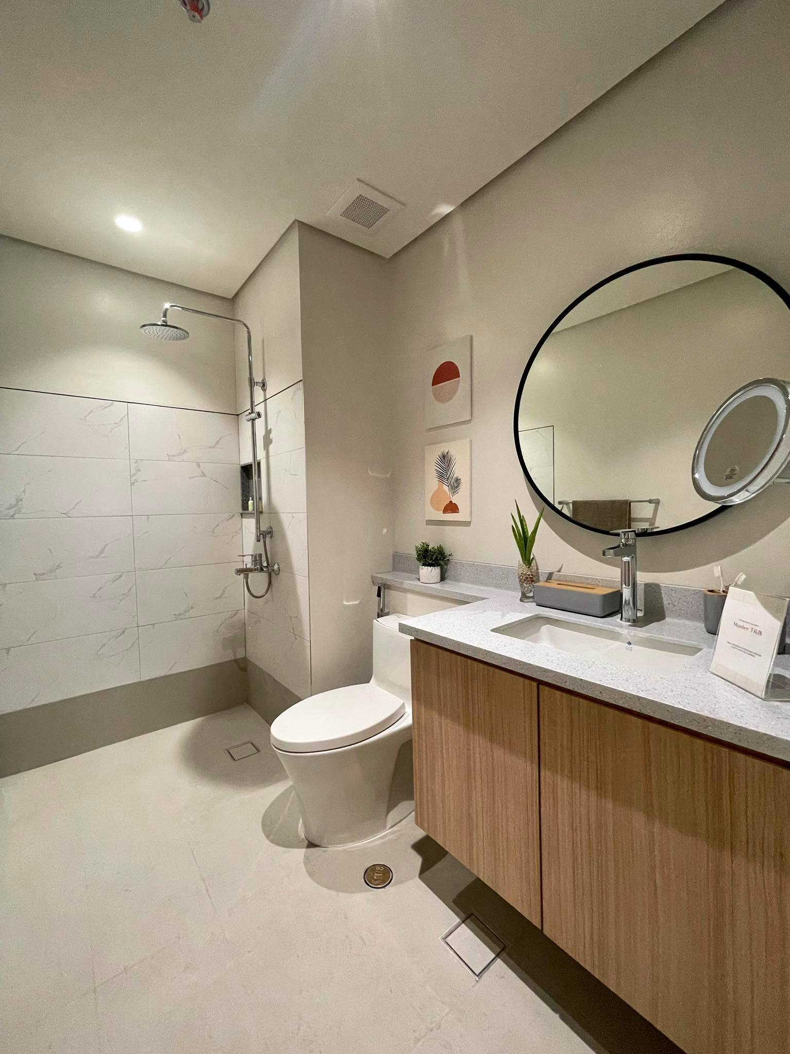 3BR LUCIMA WITH 2 PARKING HIGH END CONDO CEBU INQUIRY
