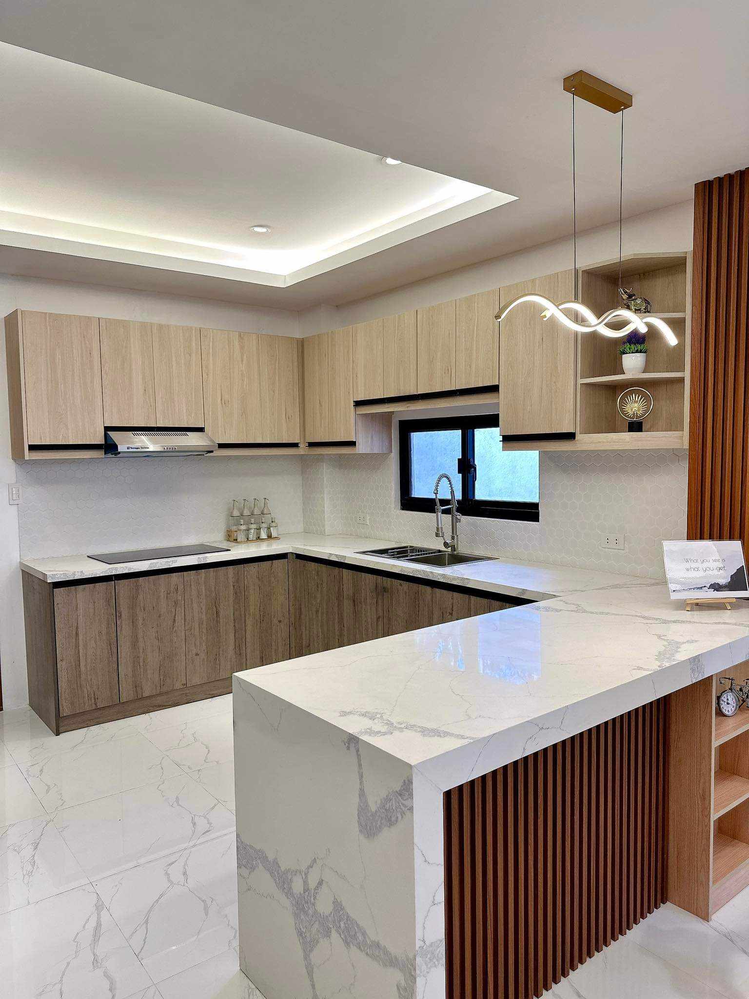 3 Storey Single Detached House for Sale in BF Resort Village 24.3M