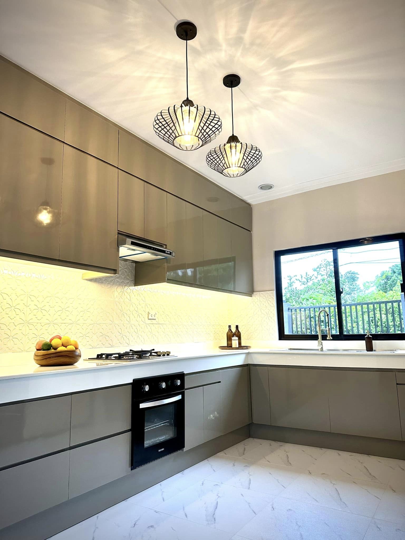 BRAND NEW MODERN REST HOUSE FOR SALE IN TAGAYTAY 31.1M