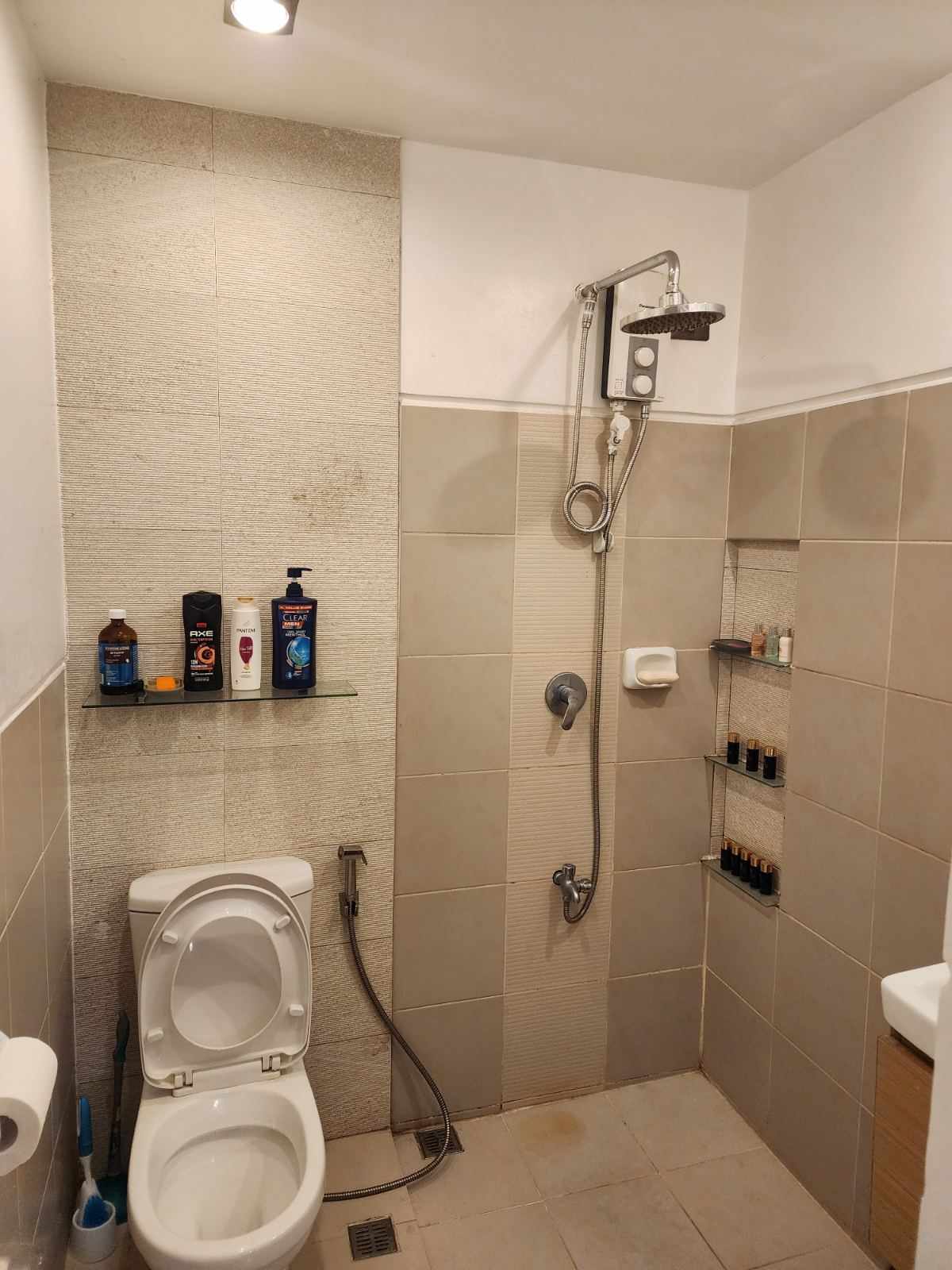 Condo Unit For Sale in South Residences, Las Piñas City 10M