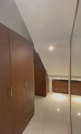 Two-Storey Single Detached House for Sale in BF Homes, BF International 29M
