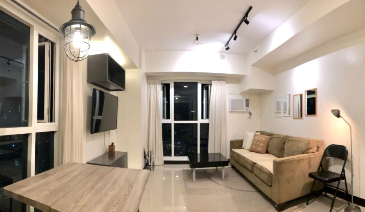Condo Unit For Rent – 25th Floor Tower A at Axis Residences