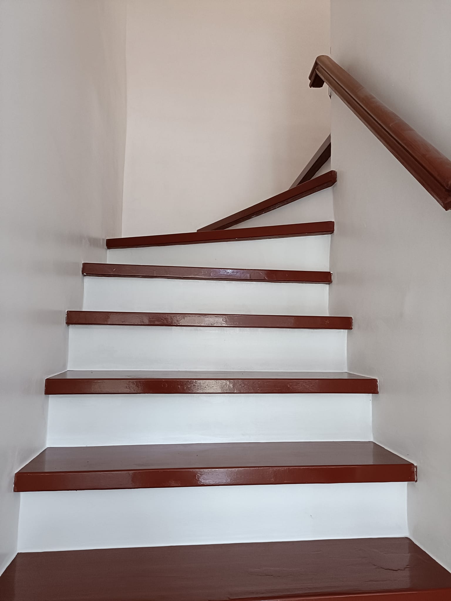 2 BR TOWNHOUSE TALAMBAN This ready-for-occupancy